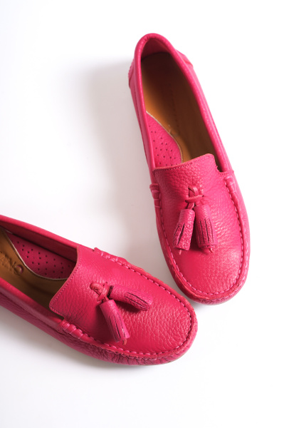 Mubiano 201-FS Hakiki Deri Püsküllü Oval Burunlu Kadın Fuşya Babet & Loafer Ayakkabı 