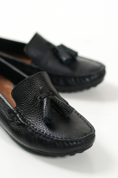 Mubiano 201-S Hakiki Deri Püsküllü Oval Burunlu Kadın Siyah Babet & Loafer Ayakkabı 