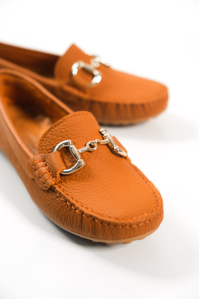 Mubiano 203-TB Hakiki Deri Oval Burunlu Toka Detay Kadın Taba Babet & Loafer Ayakkabı 