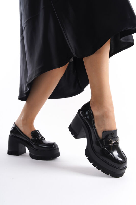 Mubiano MBERR604-S Kadın Kalın Topuklu Rugan Toka Detay Siyah Kolej Topuklu Ayakkabı - 4